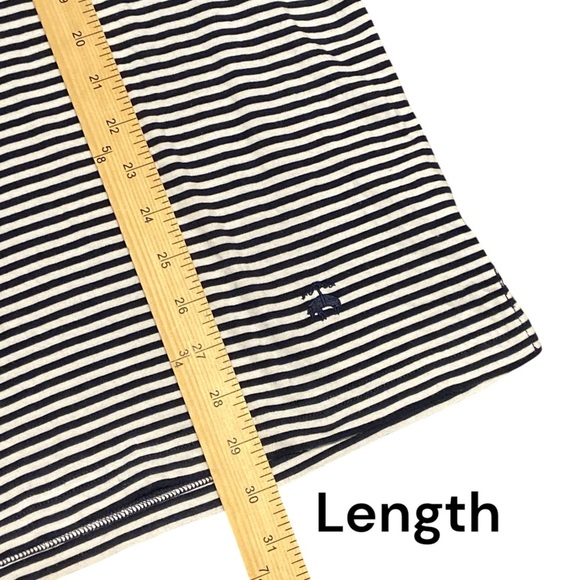 Brooks Brothers Classic Blue and White Polo Shirt
BIN #2 - Picture 7 of 9